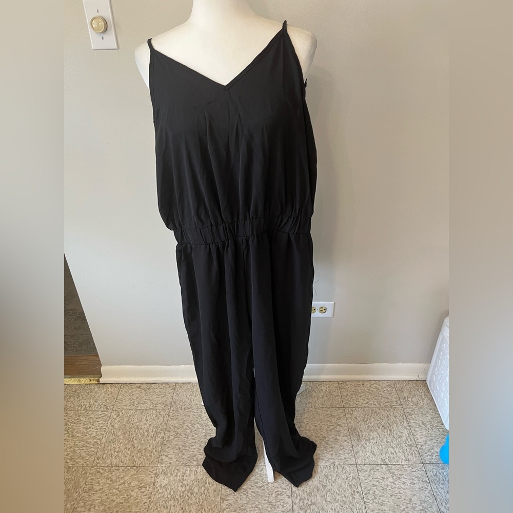 #7 Large Cupshe Elegant Black Sleeveless Jumpsuit - Picture 5 of 8
